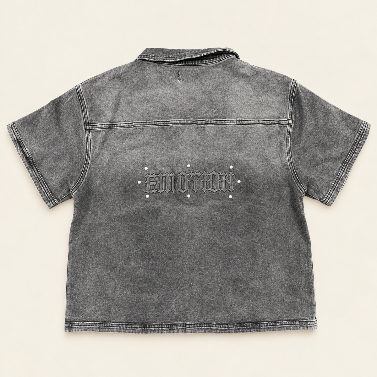 LOST UTOPIA UNEARTH CROPPED TEE
